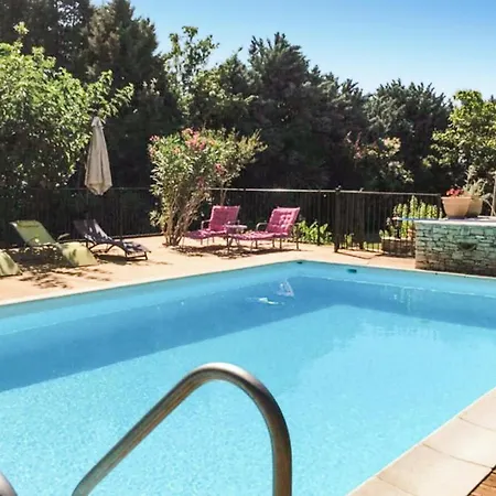 In With Private Swimming Pool, Be Inside Or Outside Vezenobres