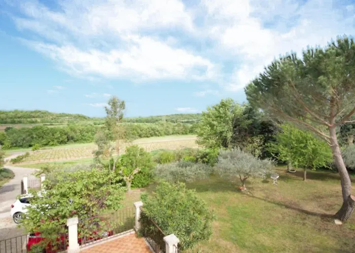 8 Bedroom Lovely In * Vezenobres